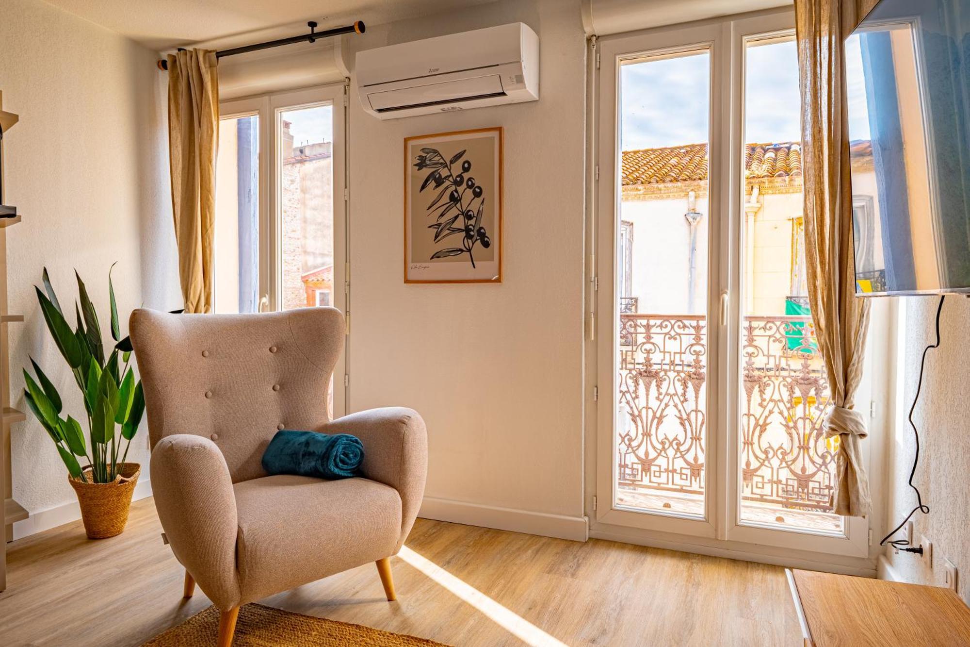 Les Suites Du Palais Des Expositions Perpignan Luaran gambar